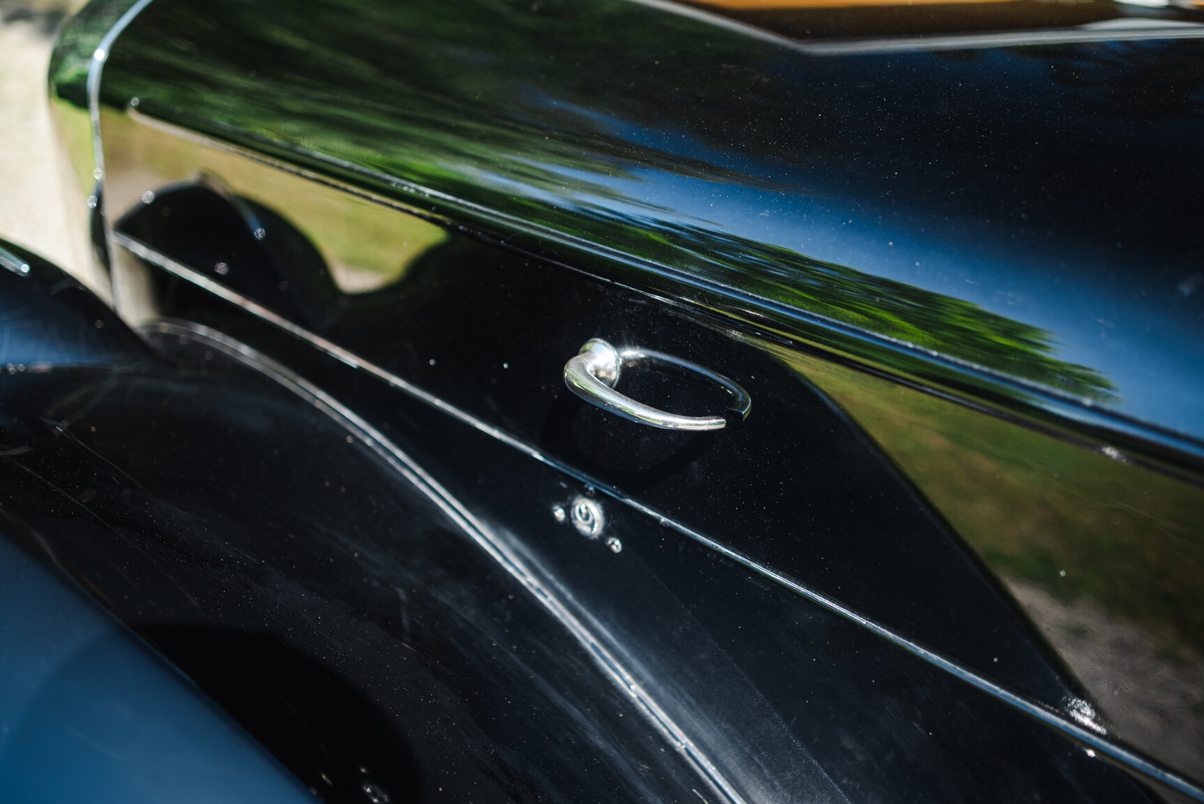 Exterior image of 1950 Bentley 4 1/4 Litre