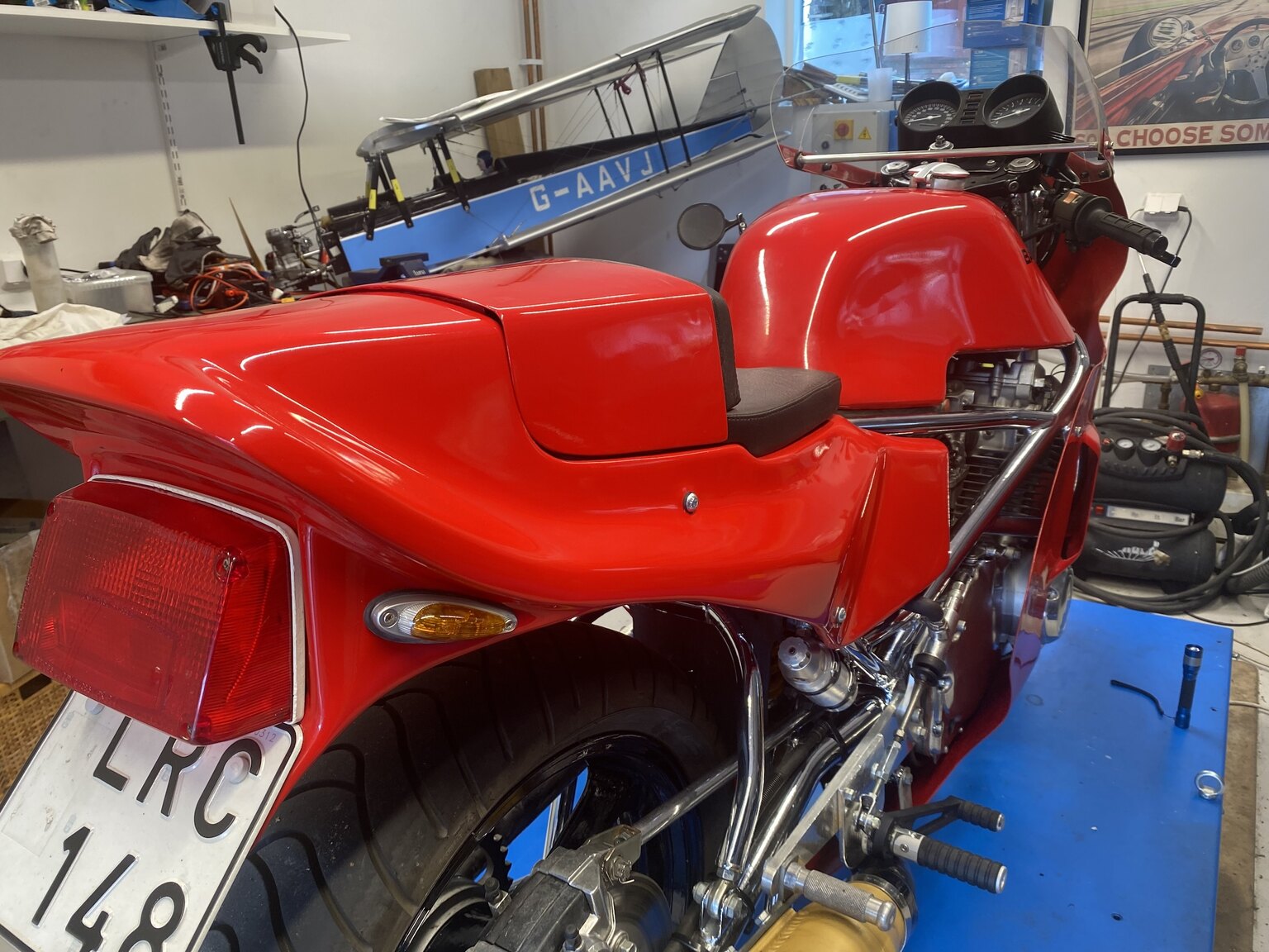 Exteriörbild på 1983 Nico Bakker Suzuki 1100 