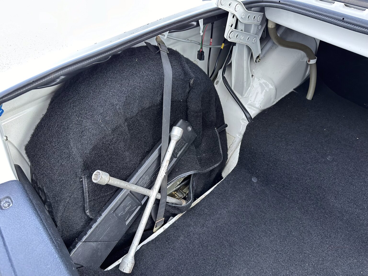 Interior image of 1991 Volvo 240 GLT