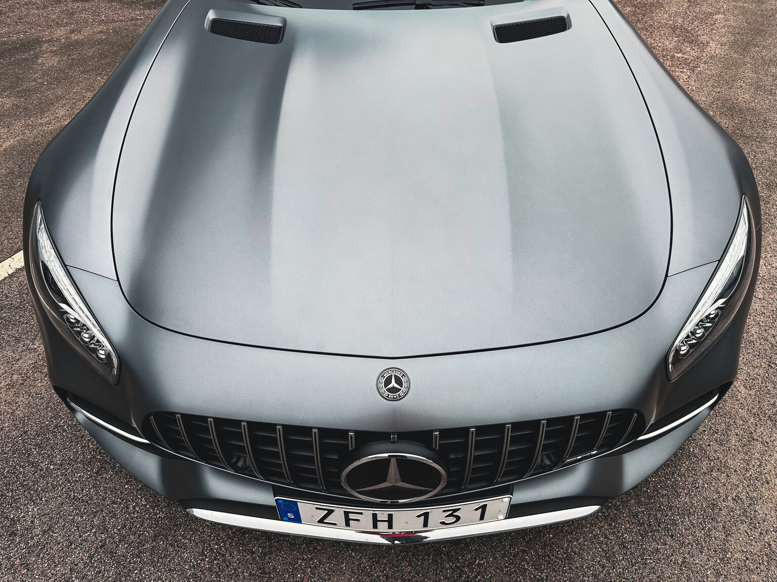 Exteriörbild på 2018 Mercedes Benz AMG GT C