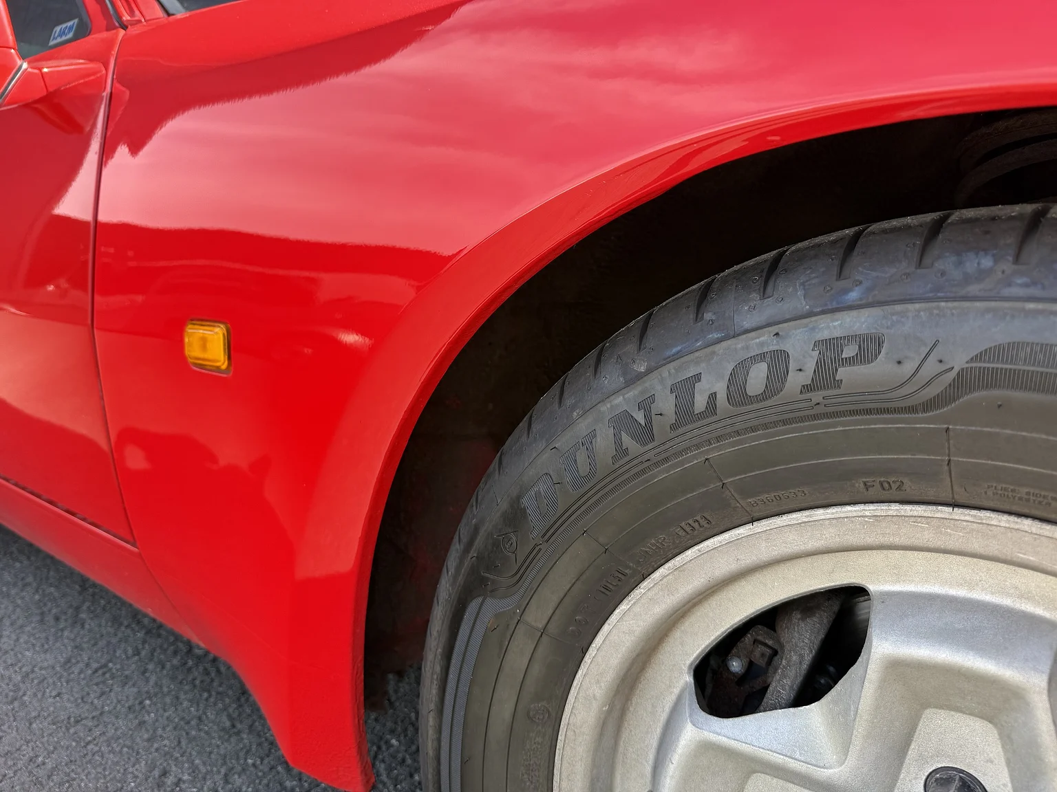 Exteriörbild på 1984 Porsche 944 Targa (67)