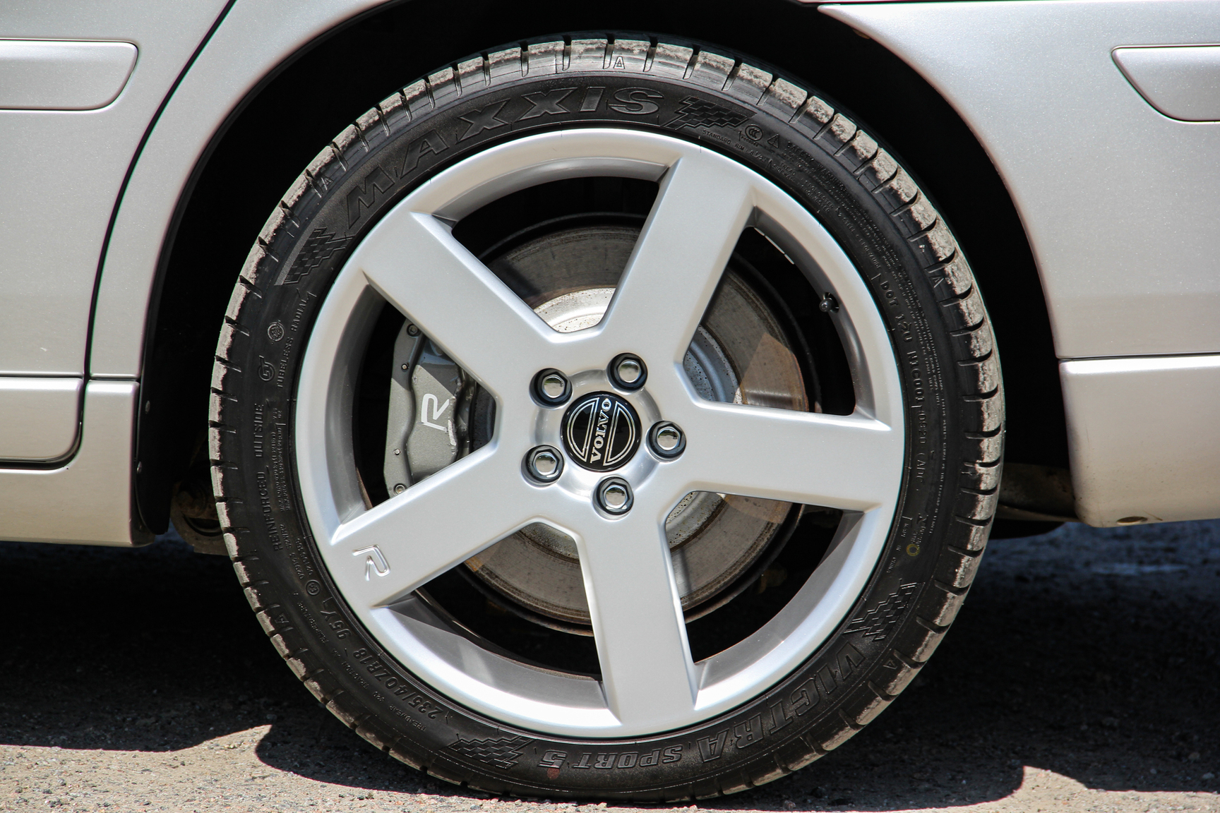 Aussenfoto 2005 Volvo V70 R AWD (47)