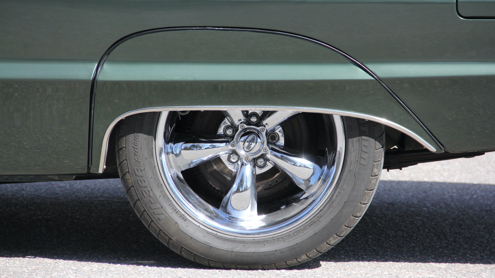 Exteriörbild på 1966 Ford Thunderbird Town Hardtop 6.4