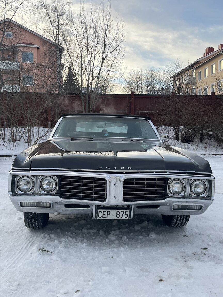 Exterior image of 1970 Buick Electra 225