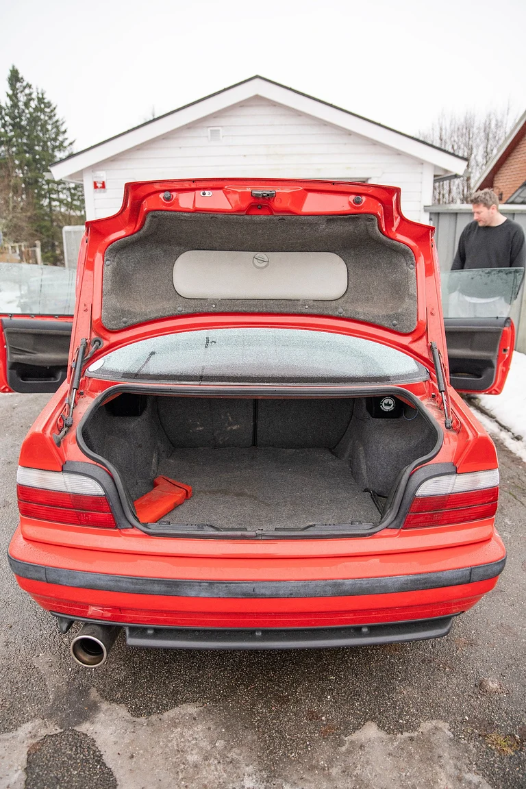 Innenraumfoto von 1992 BMW 325i Turbo (22)