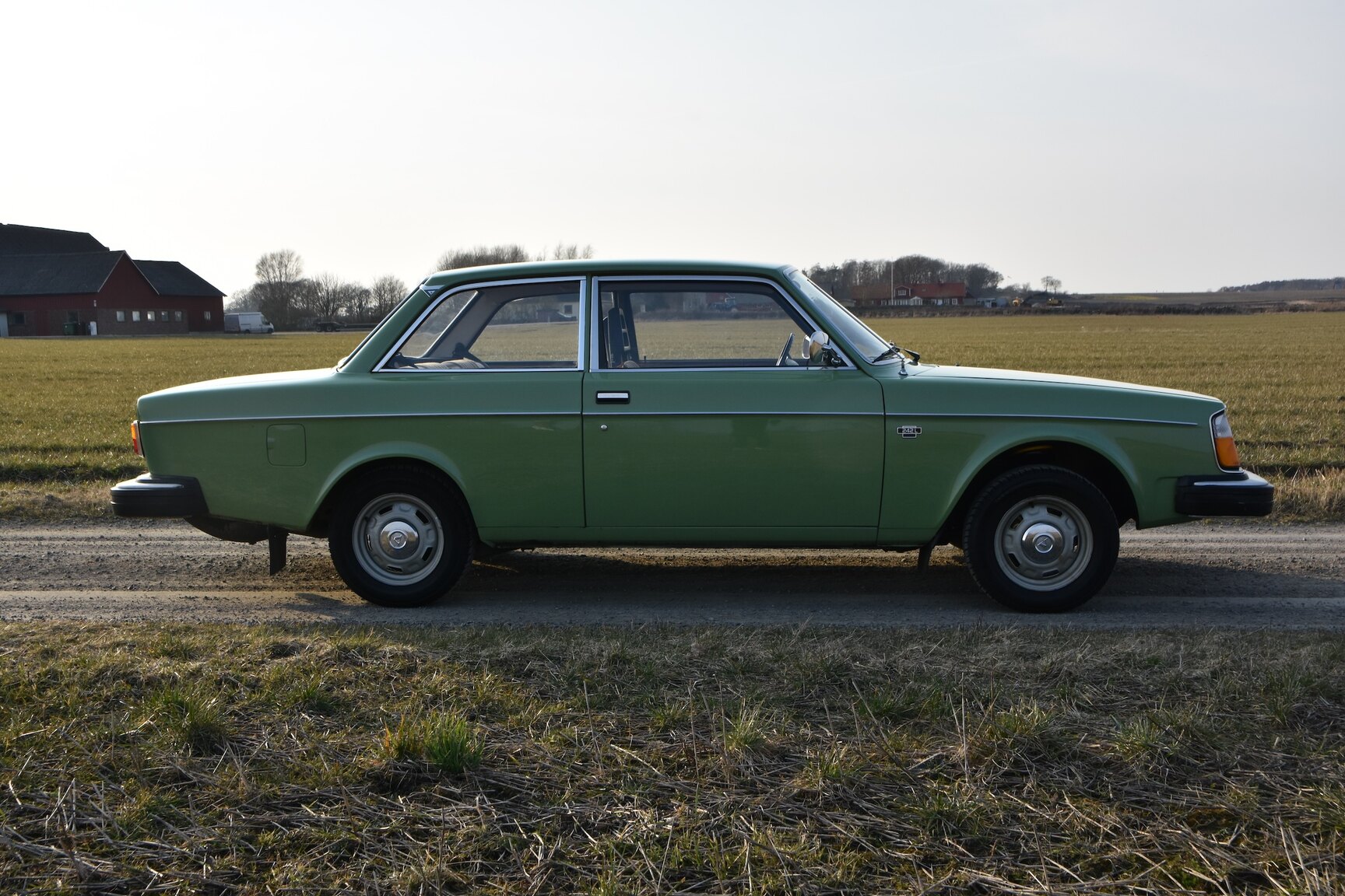 Exteriörbild på 1975 Volvo 242