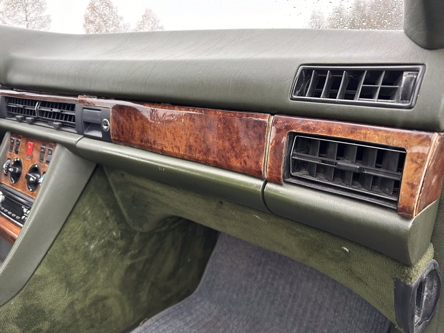 Interiörbild 1983 Mercedes-Benz 500 SEC