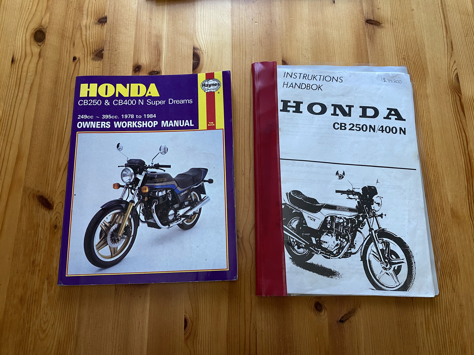 Documentation for 1981 Honda CB250N