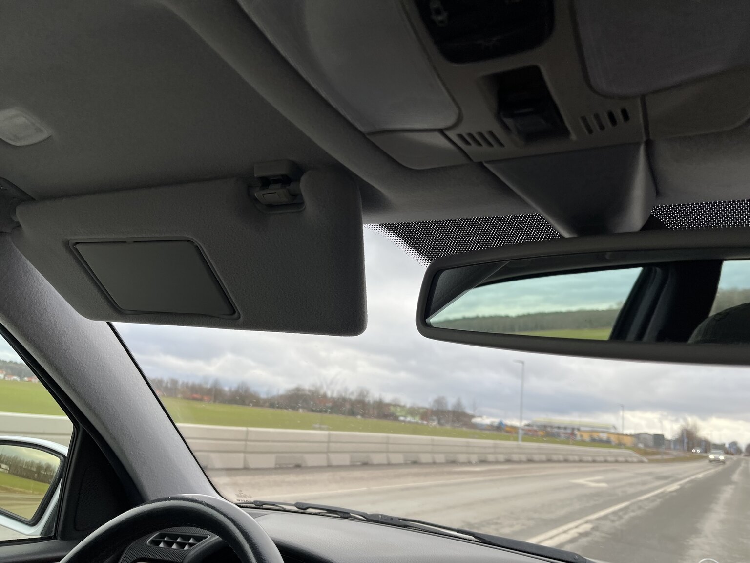 Innenraumfoto von 1999 Mercedes-Benz E320 T Automat