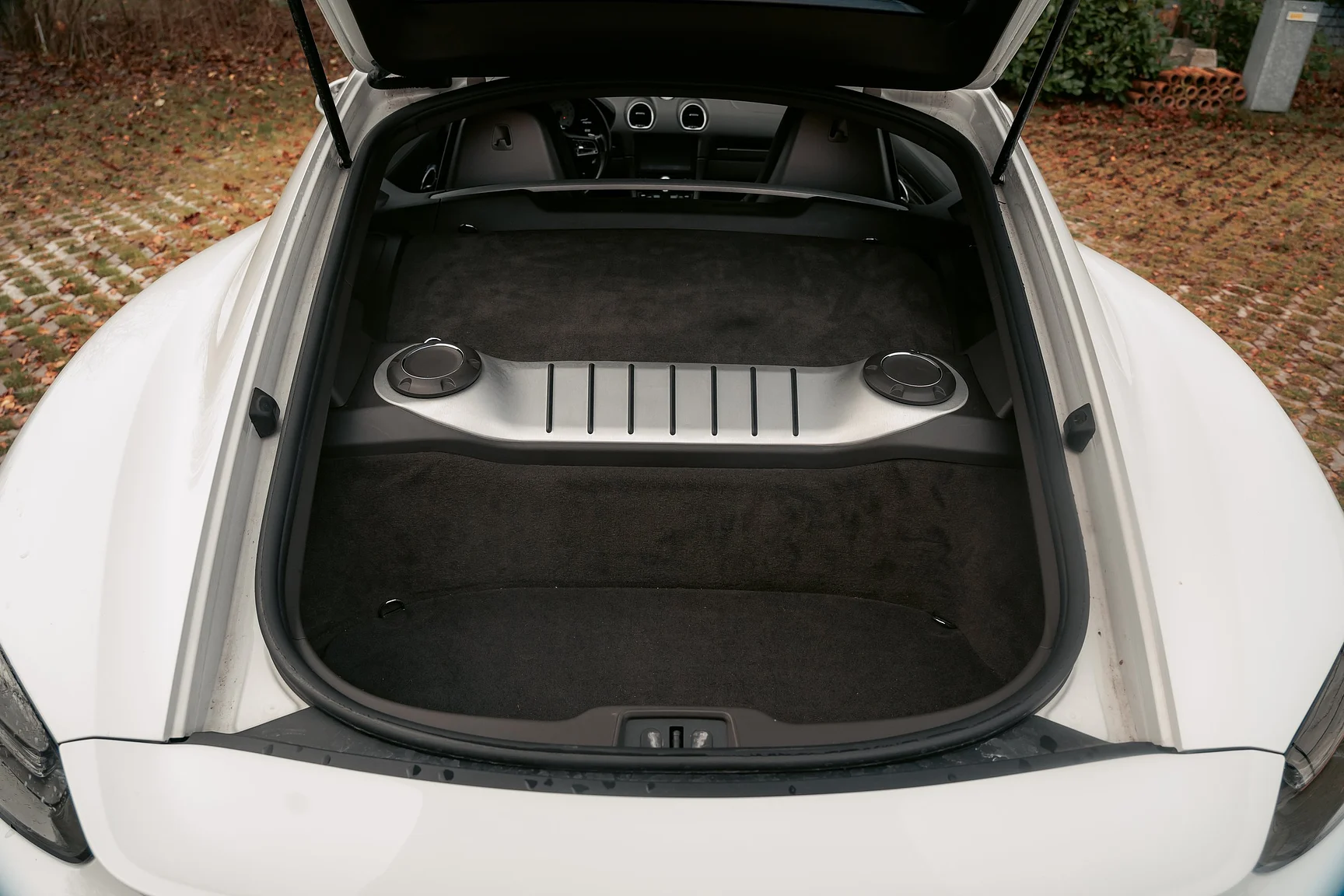 Innenraumfoto von 2017 Porsche 718 Cayman S (61)