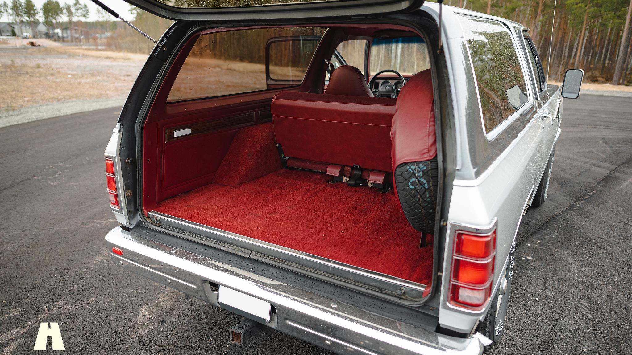 Interior image of 1986 Dodge Ramcharger
