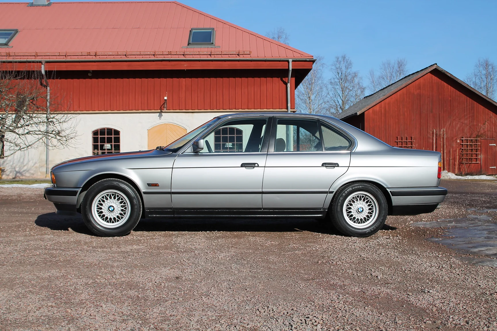 Exteriörbild på 1988 BMW 535i - NO RESERVE (15)