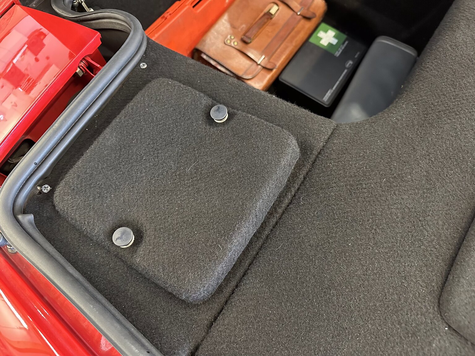 Innenraumfoto von 1990 Ferrari 348 (52)