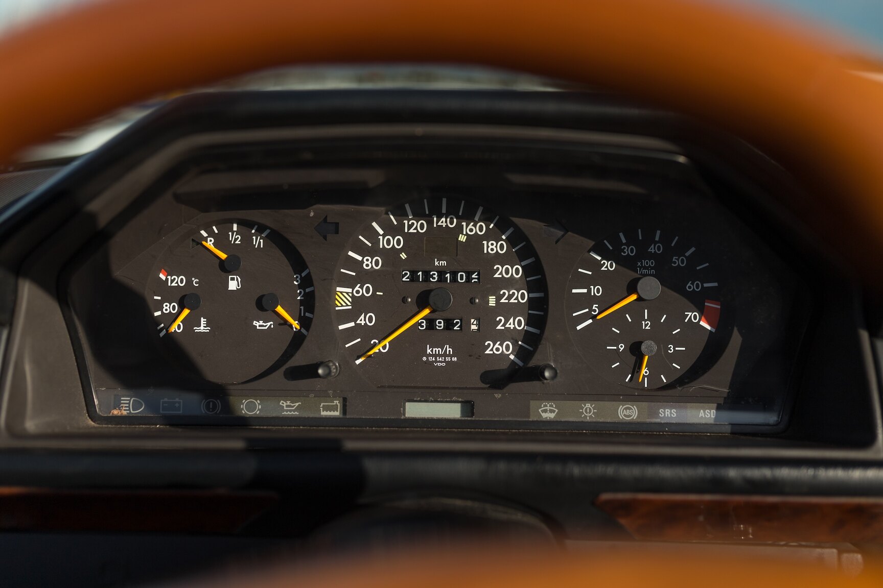Interior image of 1993 Mercedes-Benz 300 CE-24 Cabriolet