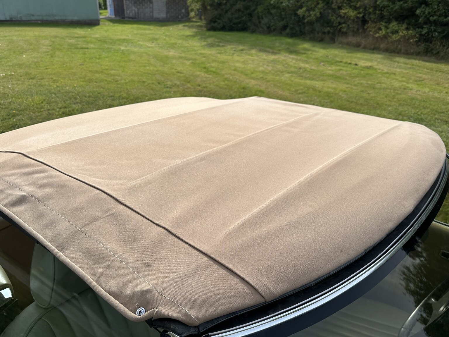 Exteriörbild på 1985 Mercedes-Benz 380 SL