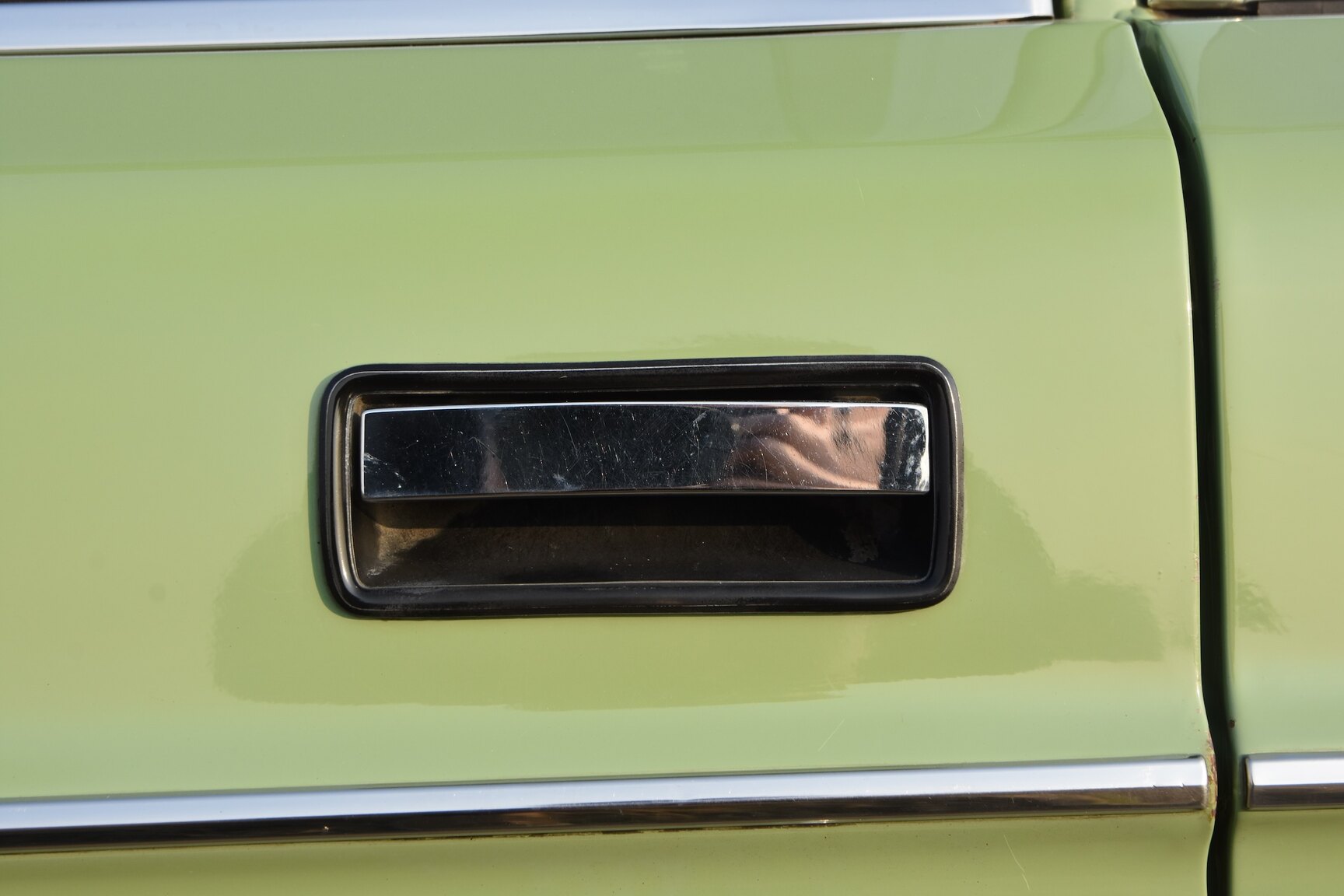 Exteriörbild på 1975 Volvo 242