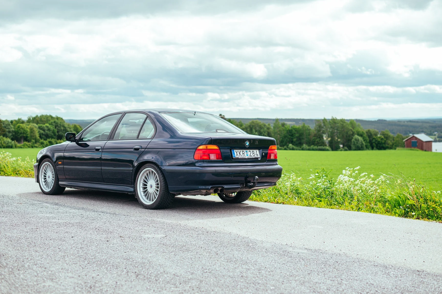 Exteriörbild på 1999 ALPINA B10 V8 (5)