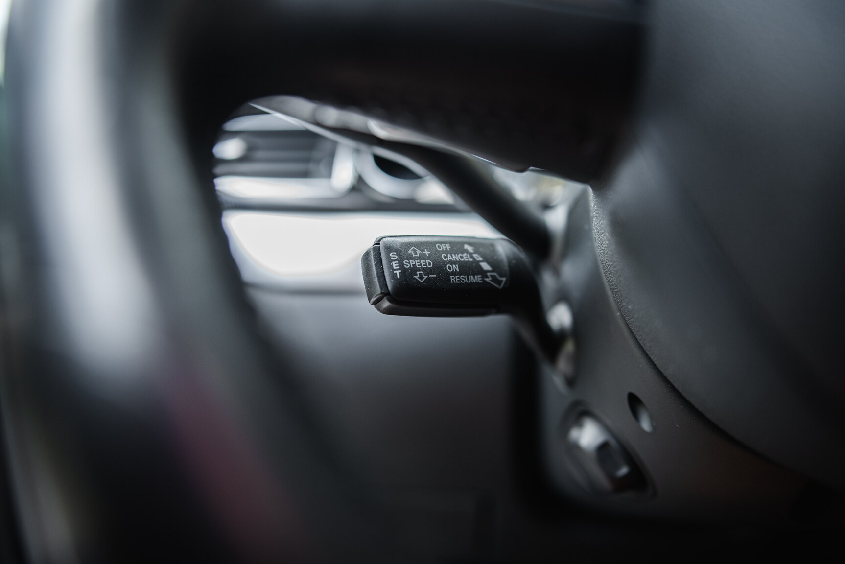 Interior image of 2009 Audi S8 5.2 V10 FSI Quattro