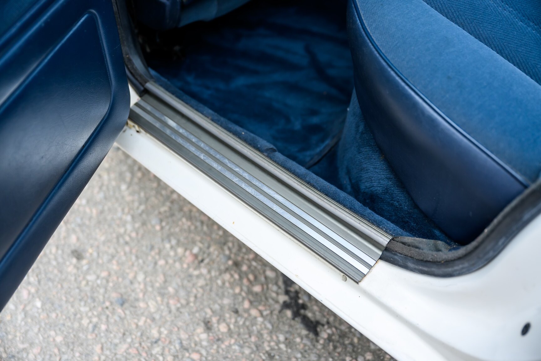 Innenraumfoto von 1986 BMW 520i