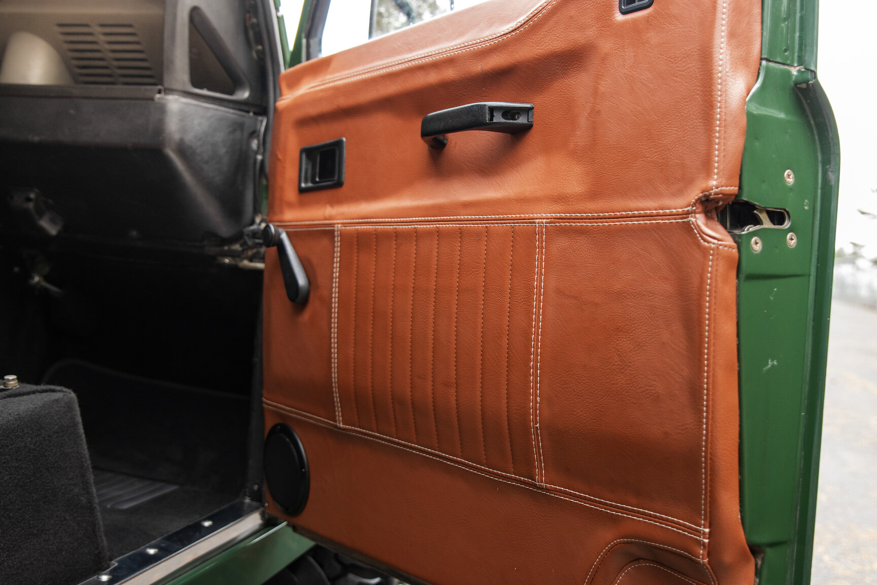 Innenraumfoto von 1996 Land Rover Defender 90 300TDi (27)