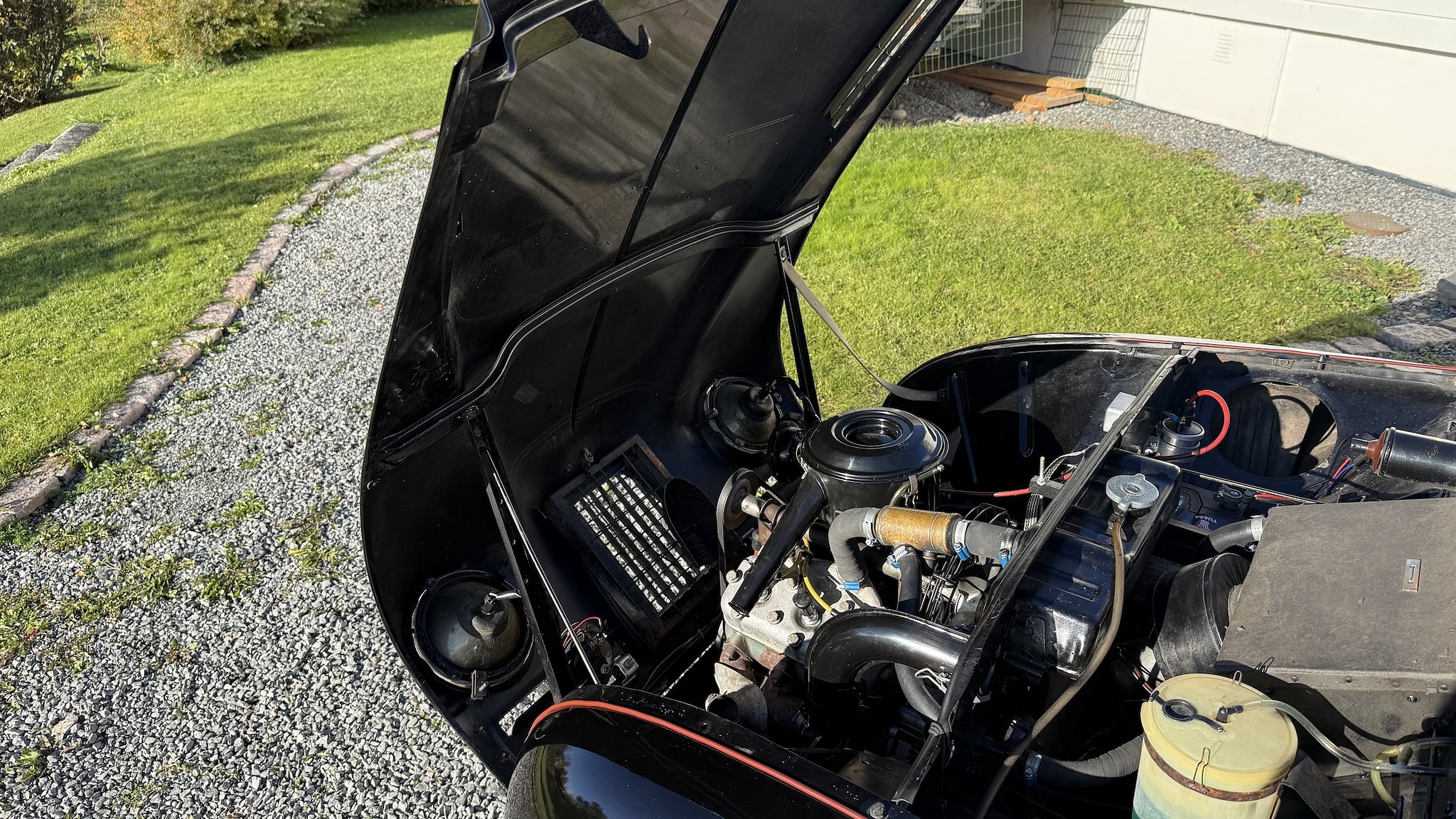 Image of 1960 Saab 96 (2) mechanics