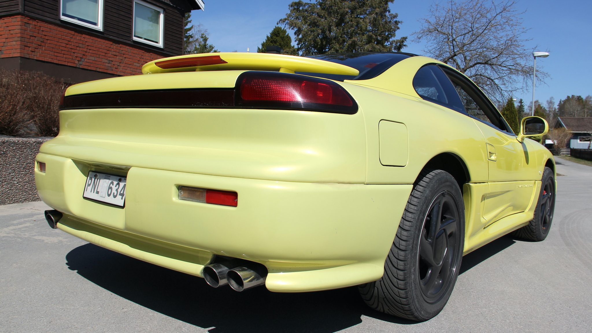 Exterior image of 1992 Dodge Stealth (4)