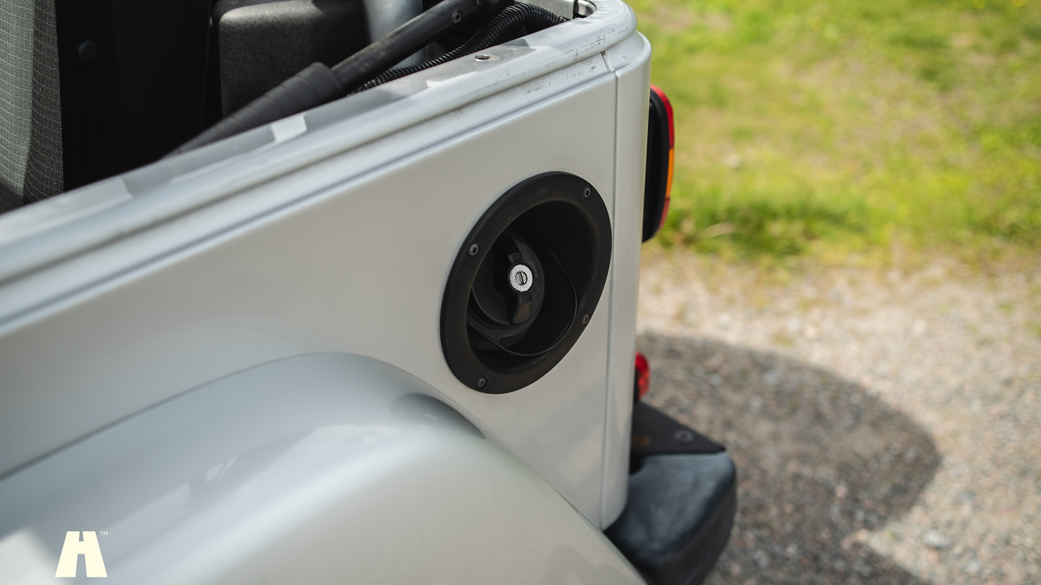 Exteriörbild på 2006 Jeep Wrangler 4.0L Sahara 