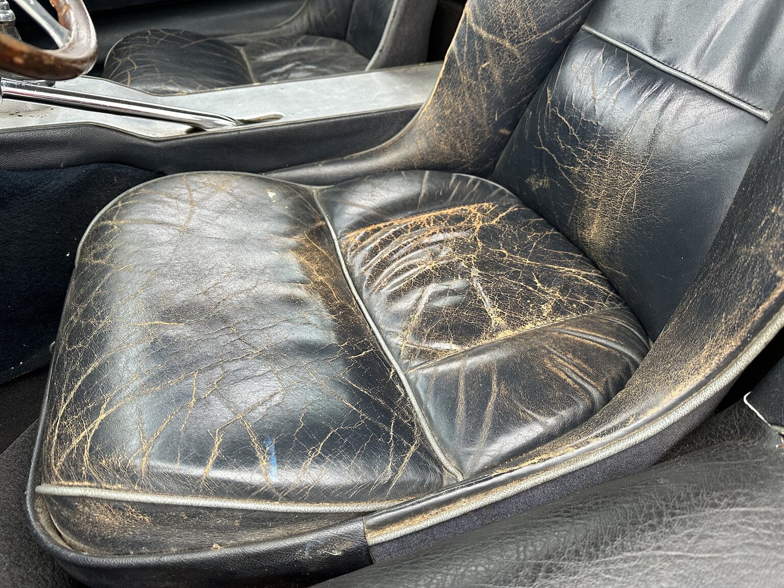 Interior image of 1962 Jaguar E-Type 3.8 Series I