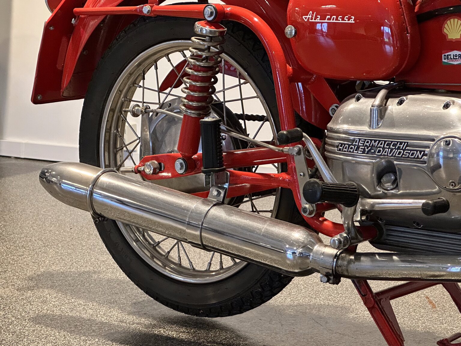 Exterior image of 1963 Aermacchi Harley-Davidson Ala Rossa