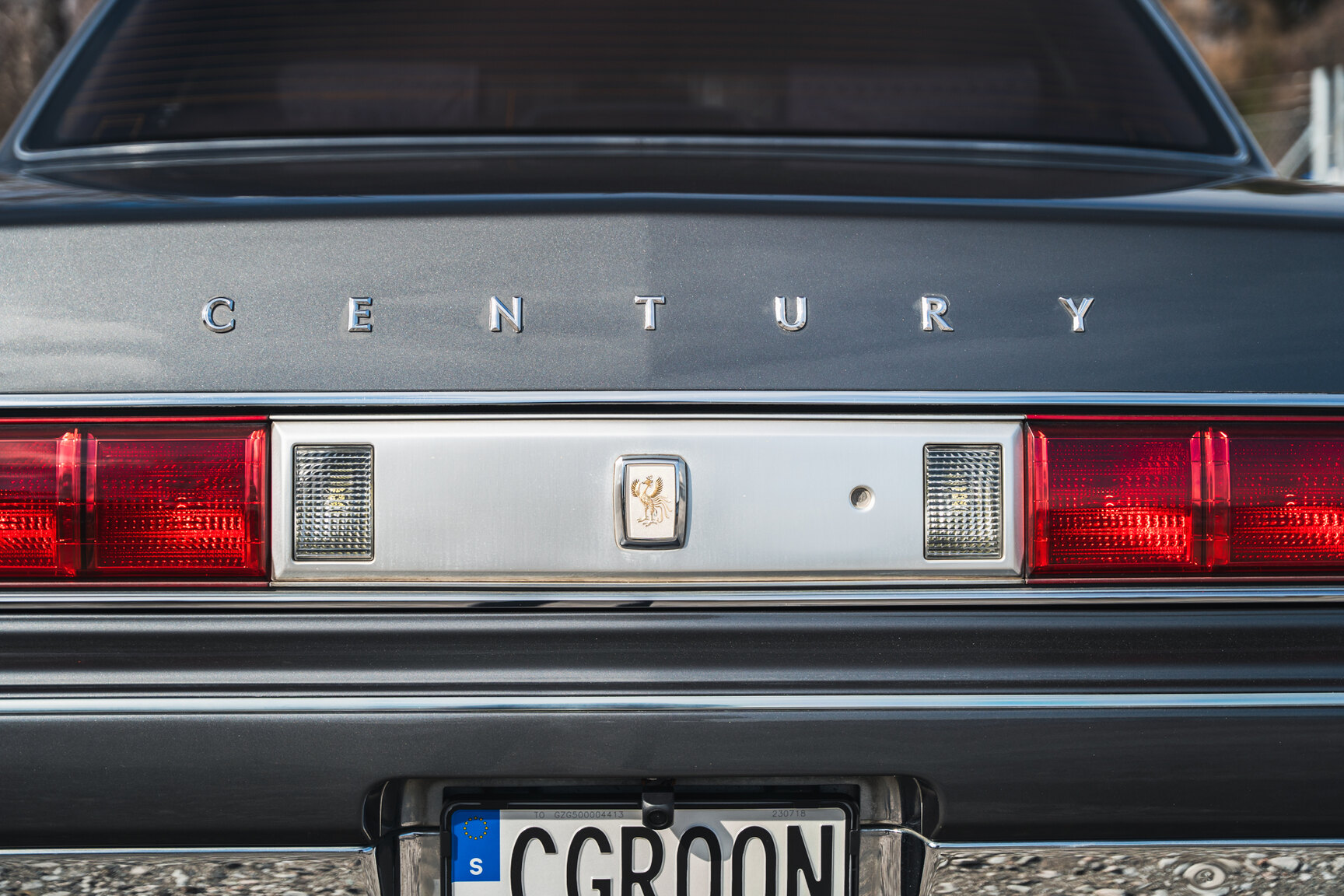 Exteriörbild på 2000 Toyota Century