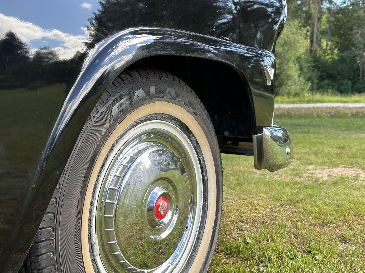 Exteriörbild på 1955 Ford Fairlane Crown Victoria