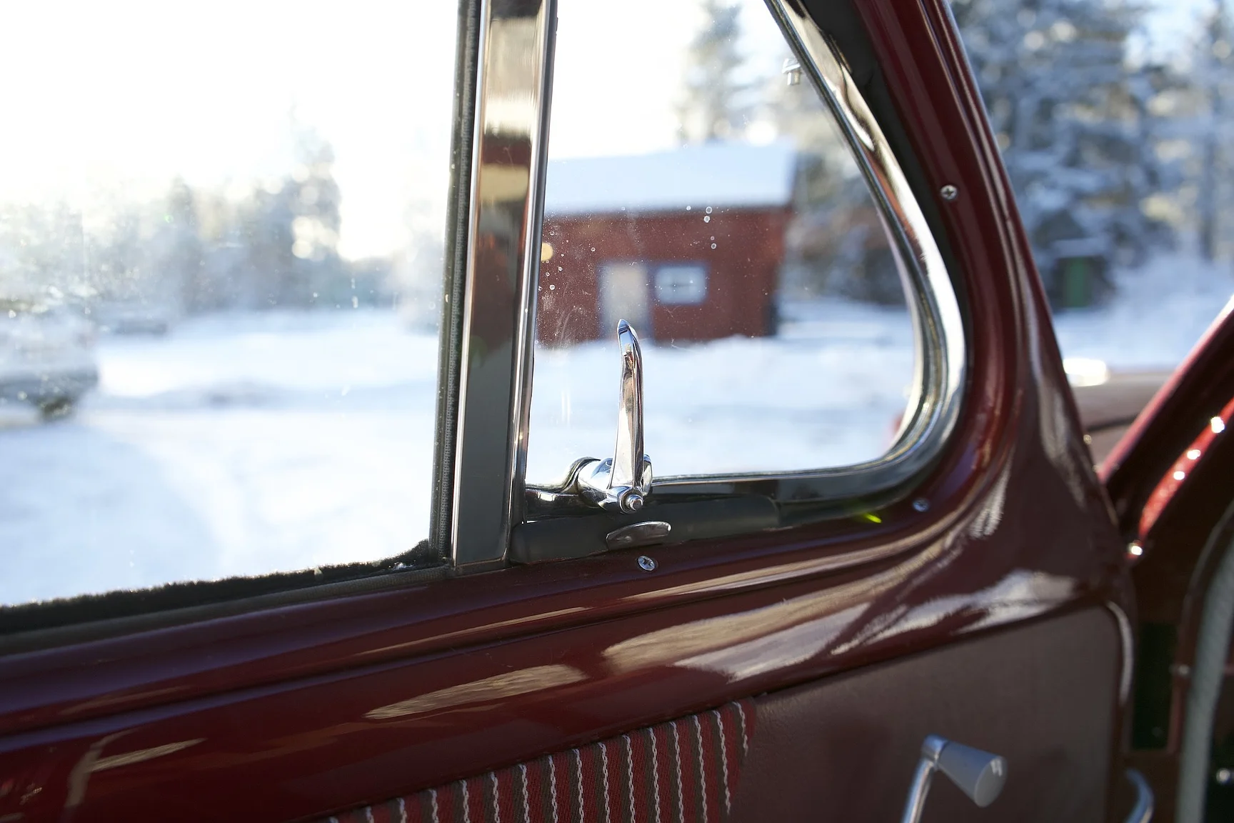 Interior image of 1953 Volvo PV444 DS (6)