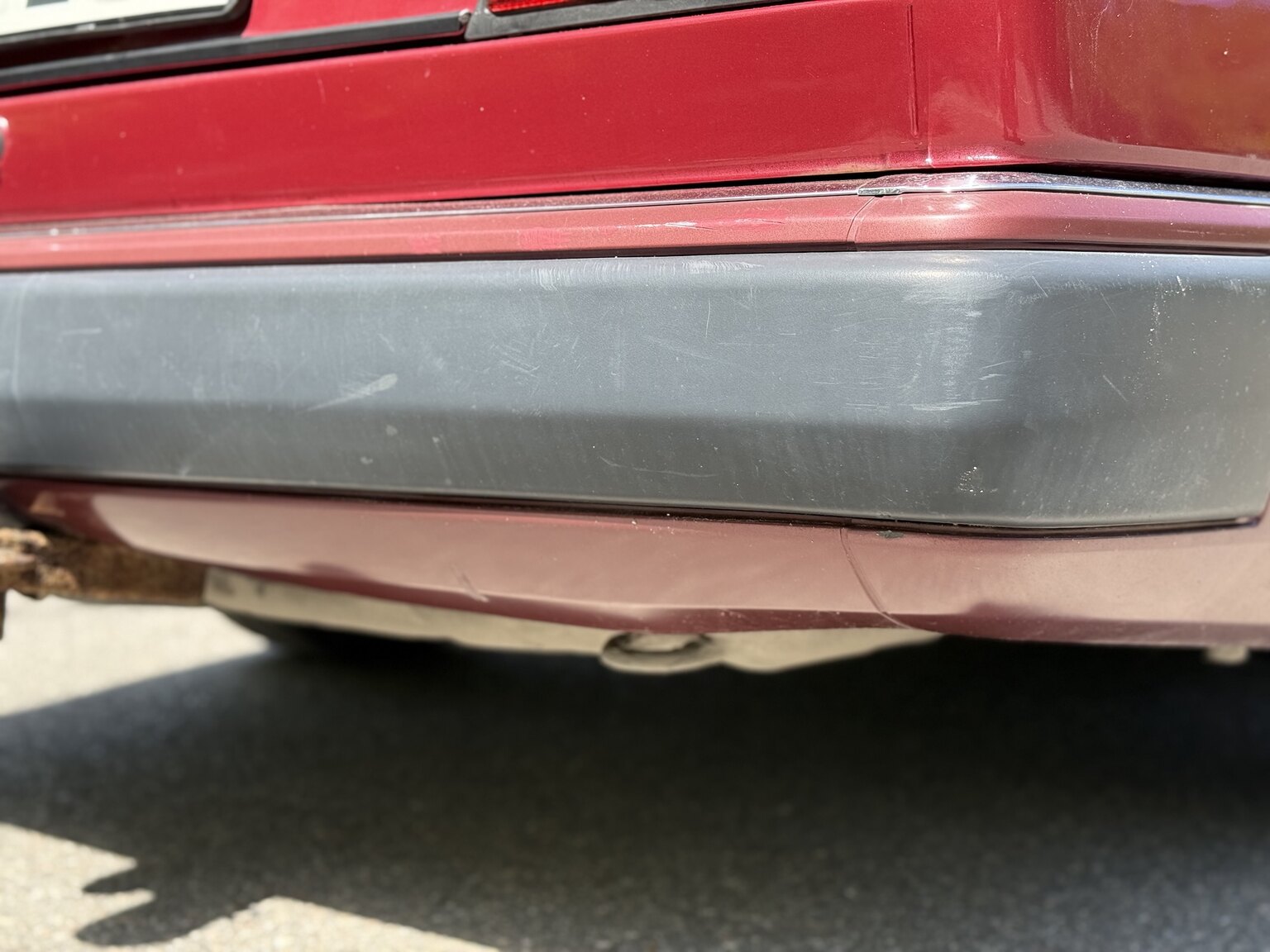 Exterior image of 1991 Mercedes-Benz 300 E-24