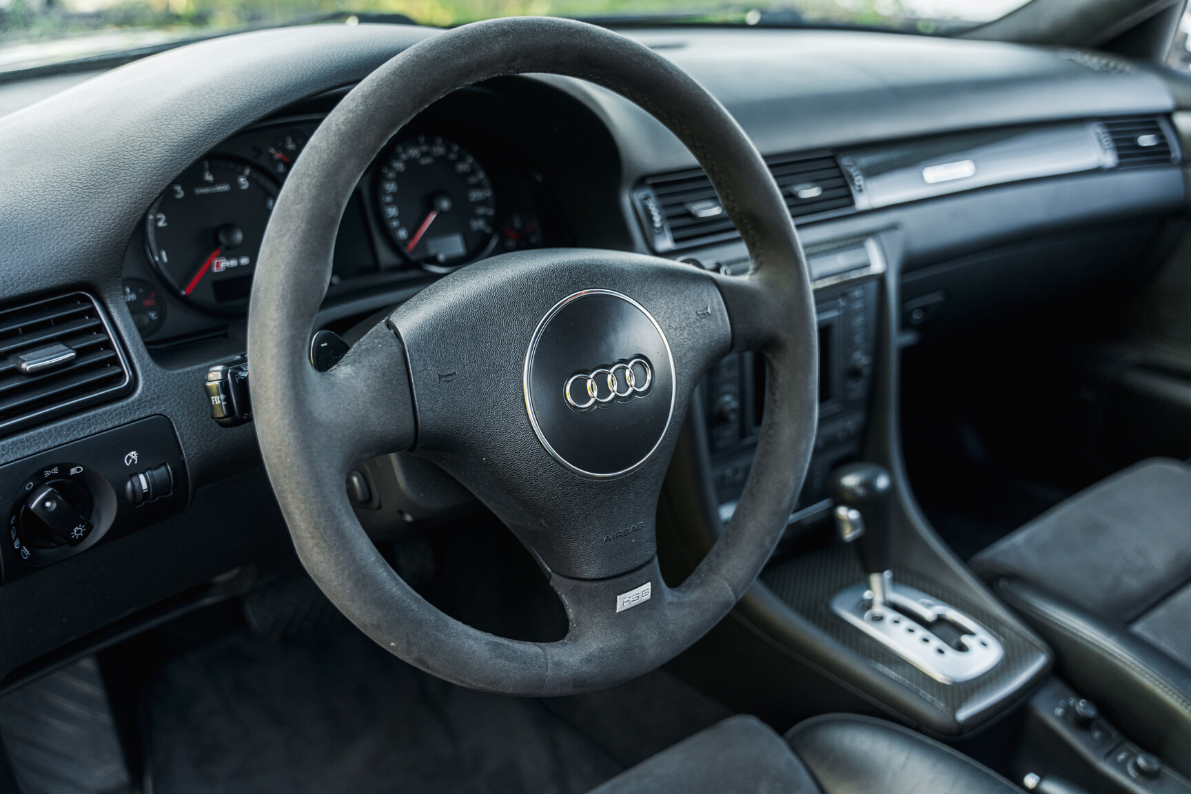 Interior image of 2003  Audi RS6 C5