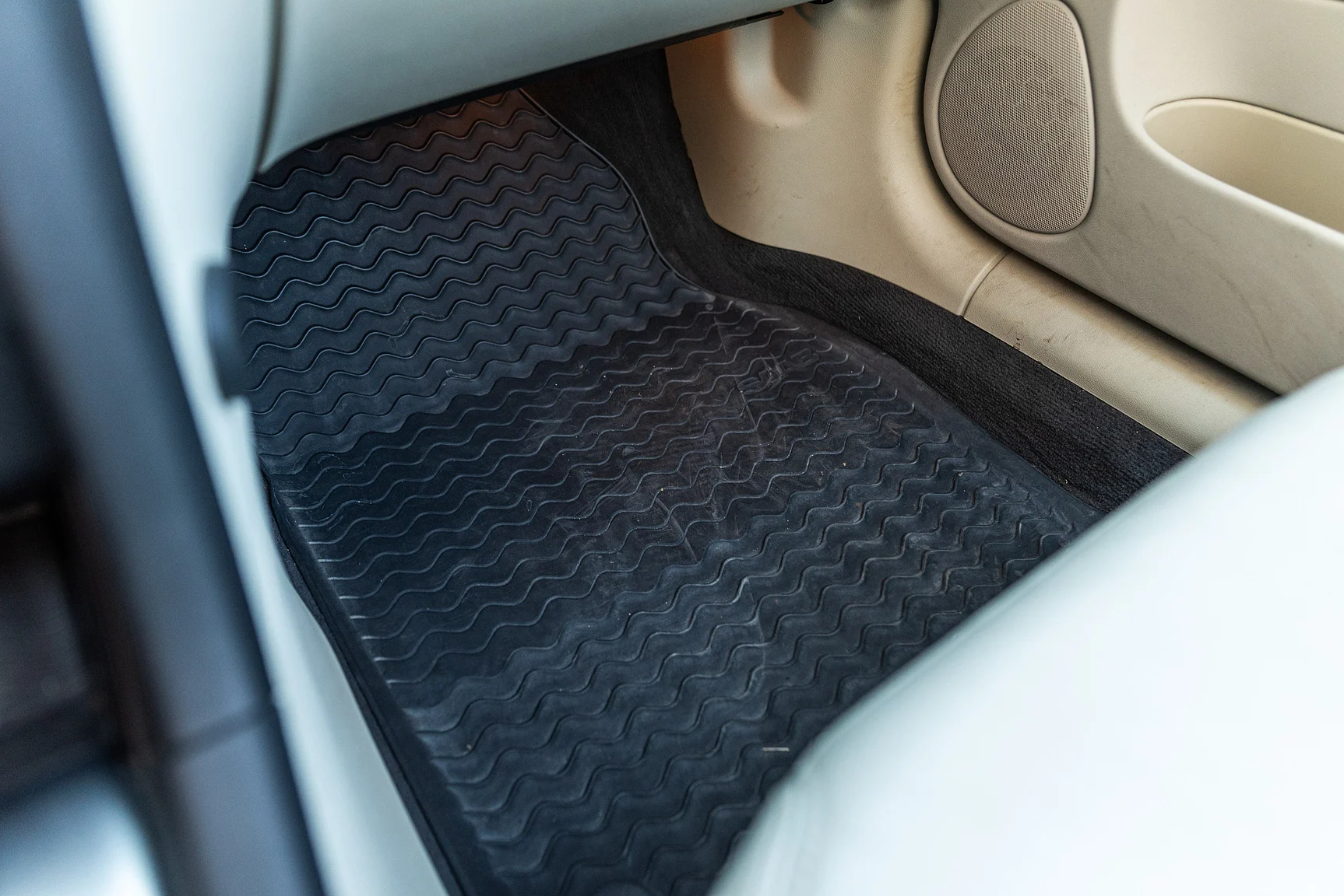 Interior image of 2008 SAAB 9-3 Vector 2.0T Cabriolet (66)