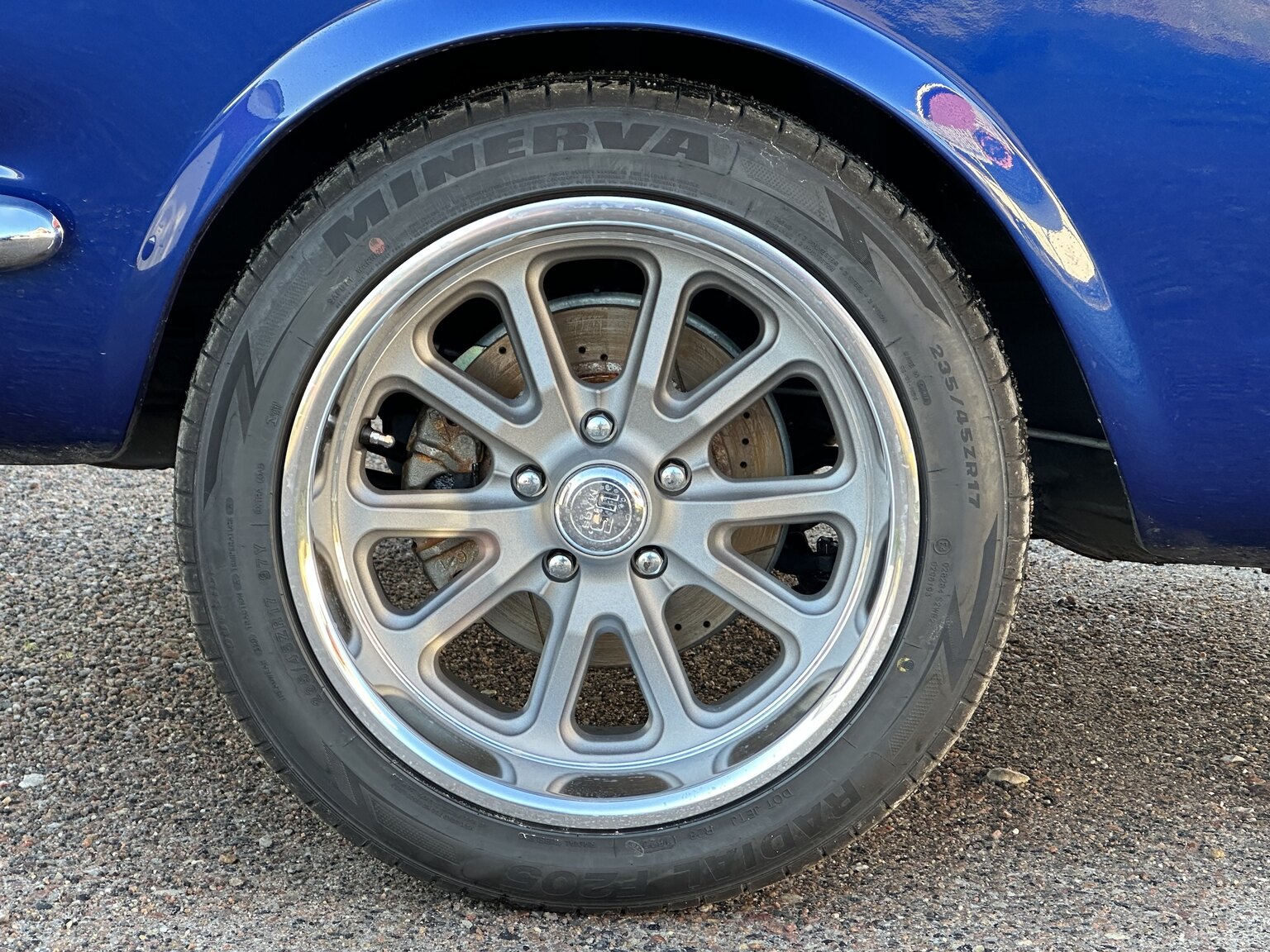 Exterior image of 1965 Ford Mustang Fastback 351W (11)