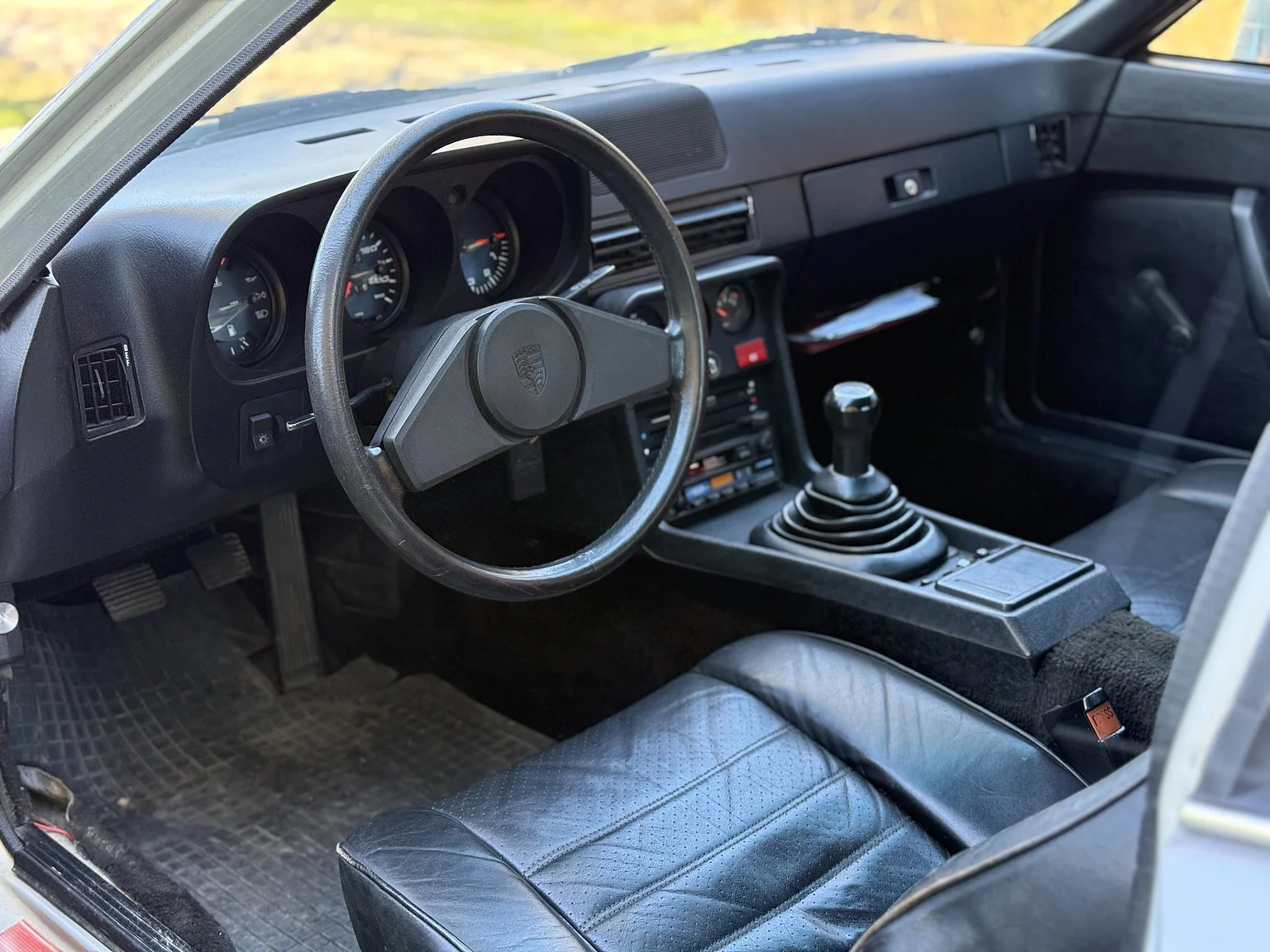 Innenraumfoto von 1979 Porsche 924  (1)