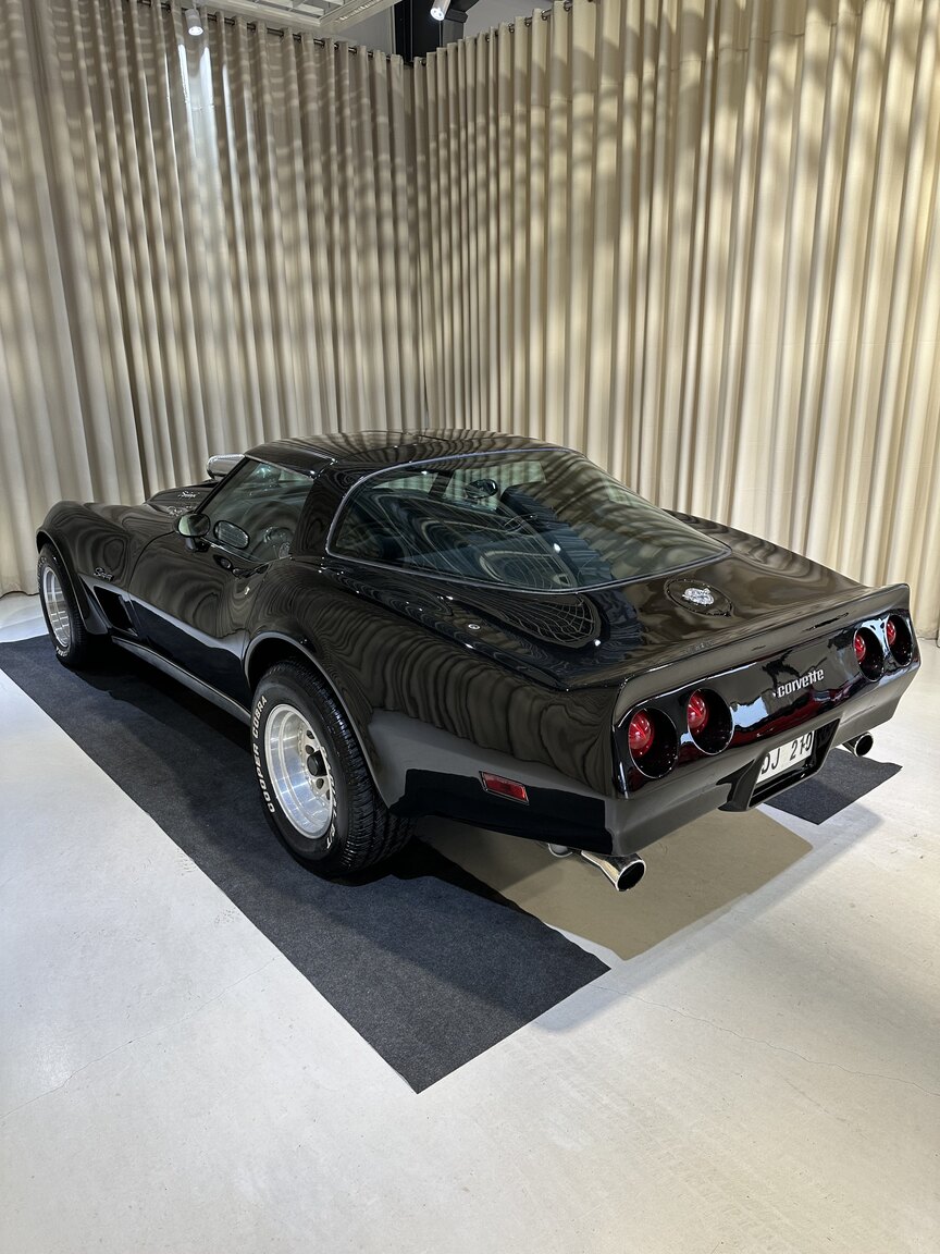 Exteriörbild på 1975 Chevrolet Corvette Stingray 