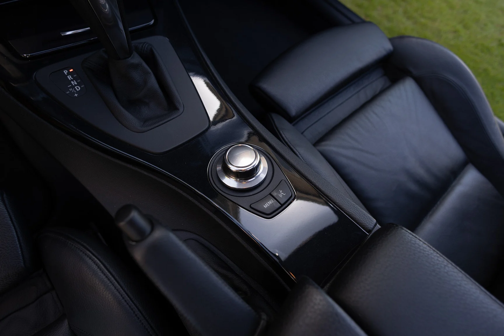 Interior image of 2007 BMW 335i Coupé (22)
