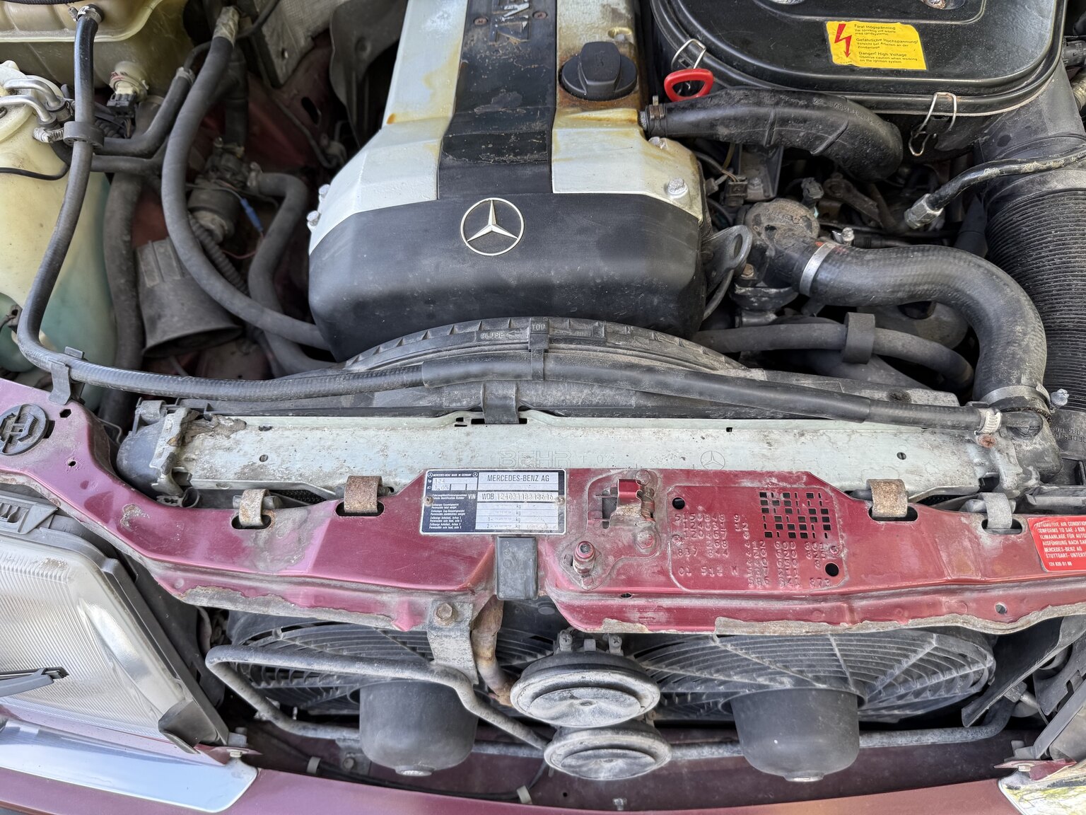 Image of 1991 Mercedes-Benz 300 E-24 mechanics