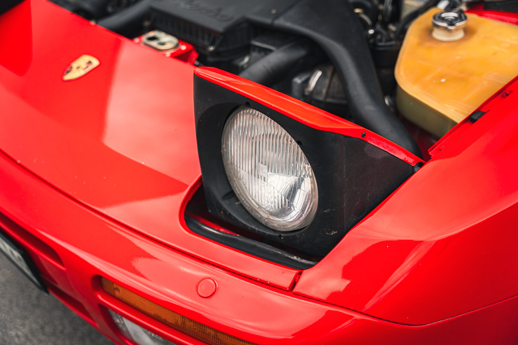 Exteriörbild på 1990 Porsche 944 Turbo