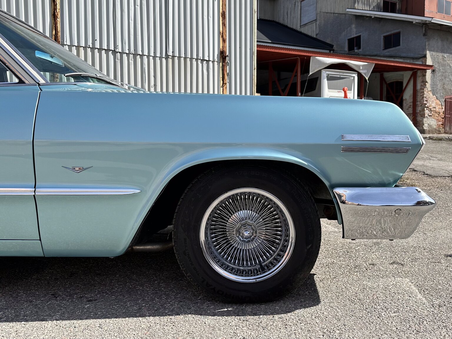 Aussenfoto 1963 Chevrolet Impala Sedan (58)