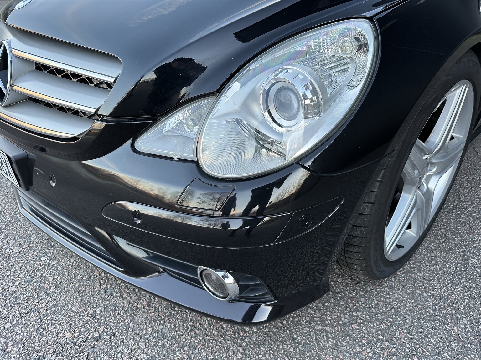 Exteriörbild på 2007 Mercedes-Benz R63 AMG