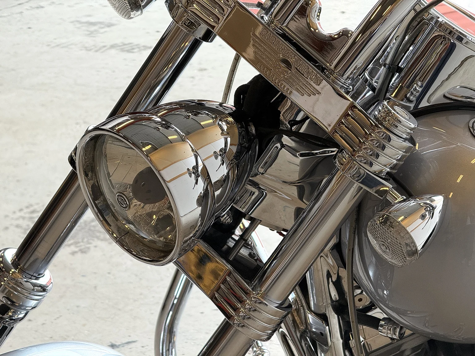 Exteriörbild på 1999 Harley-Davidson Fxst Softail (42)