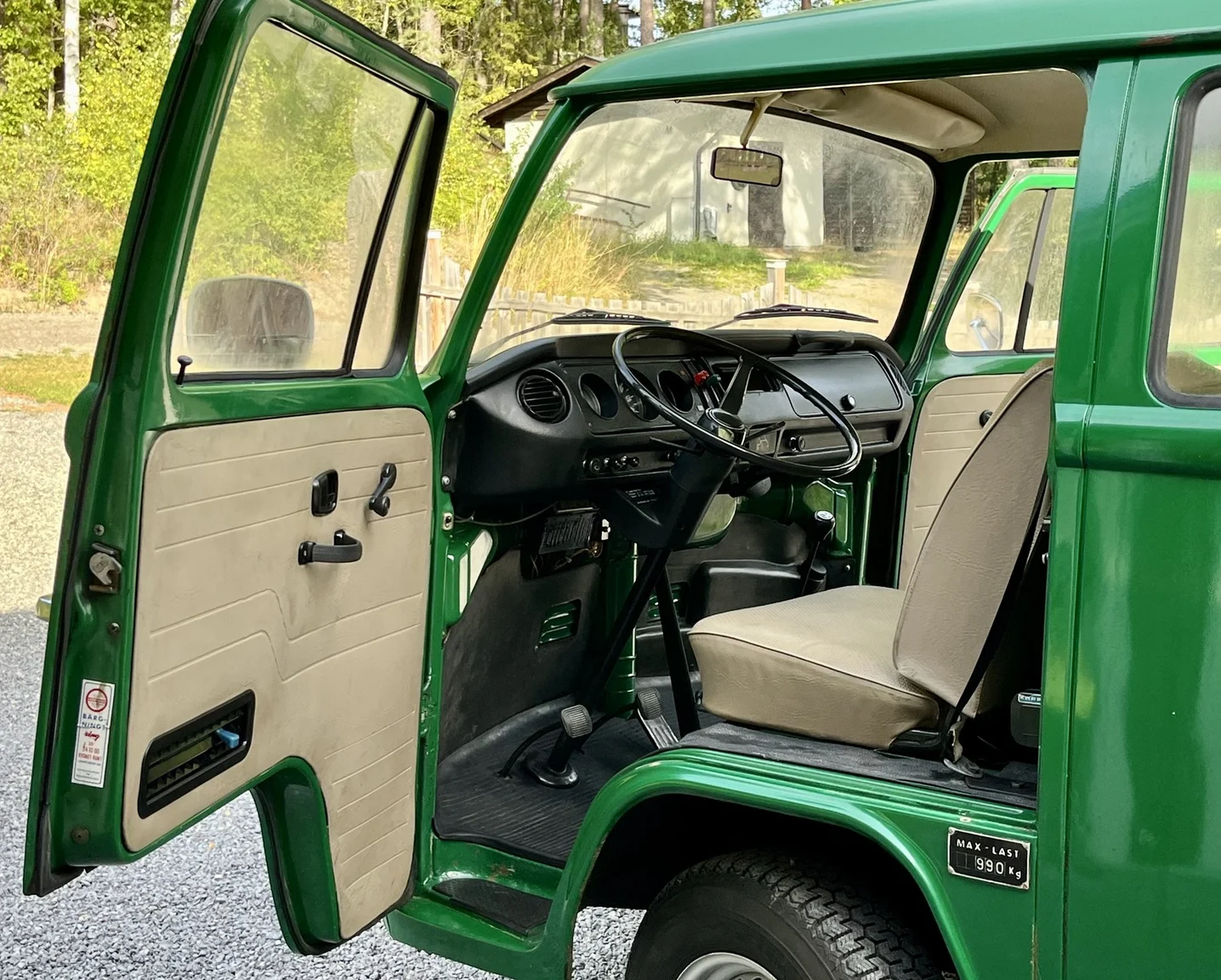Innenraumfoto von 1974 Volkswagen Transporter T2 (1)