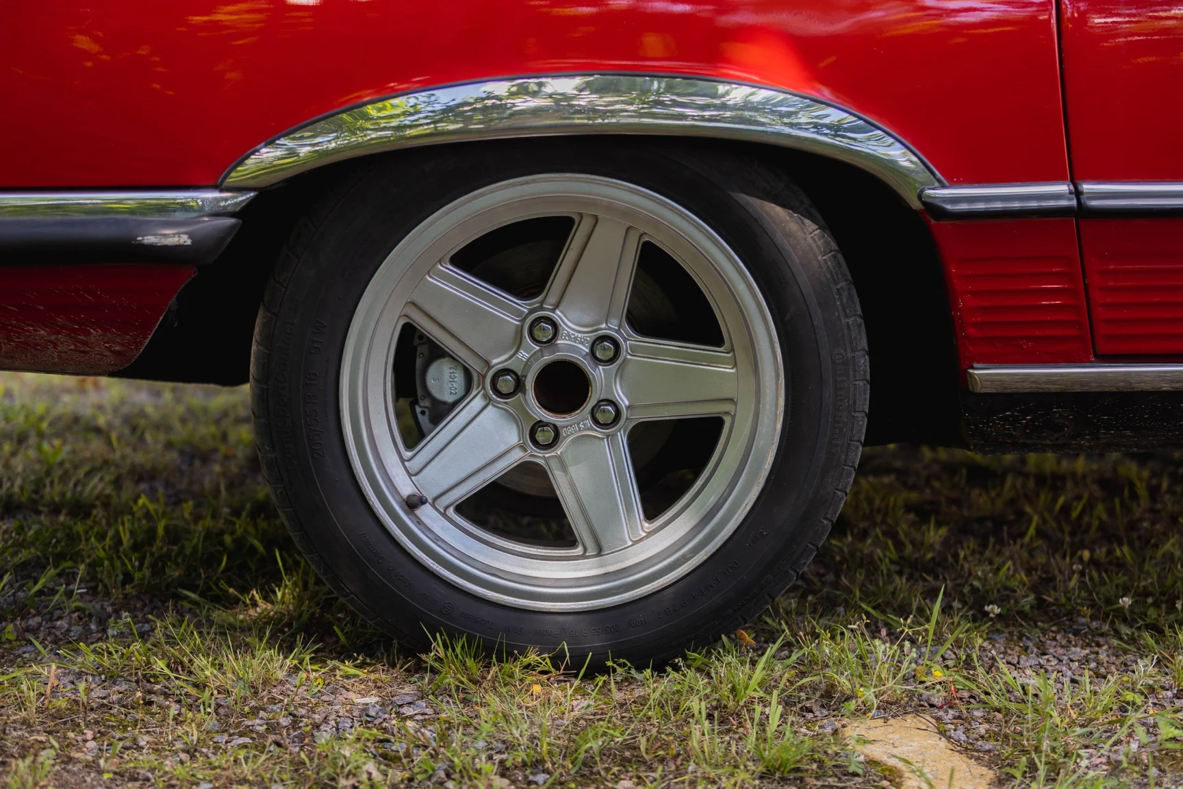 Aussenfoto 1975 Mercedes-Benz 280 SL (62)