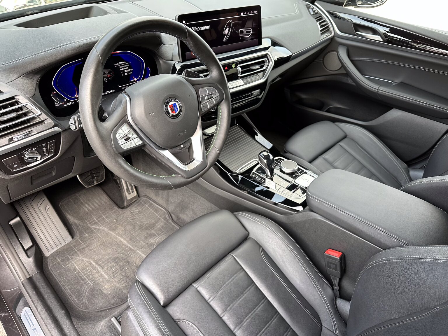 Interior image of 2022 ALPINA XD3