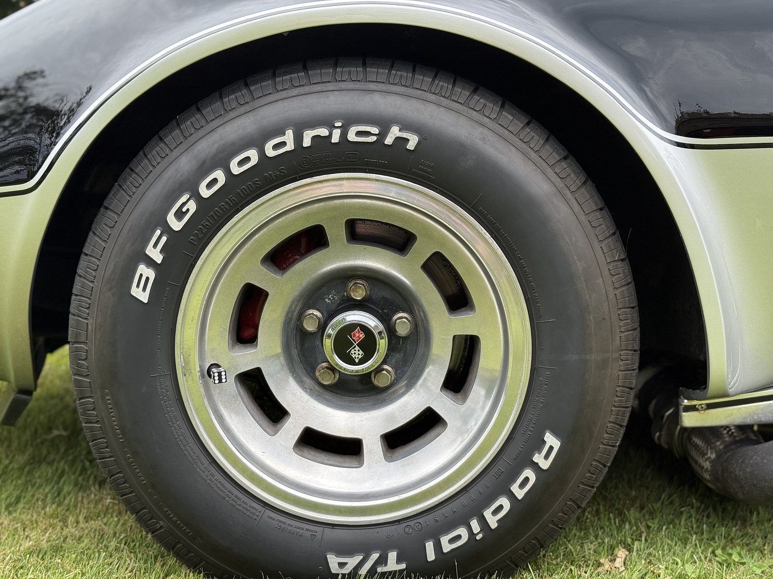 Exterior image of 1973 Chevrolet Corvette Stingray