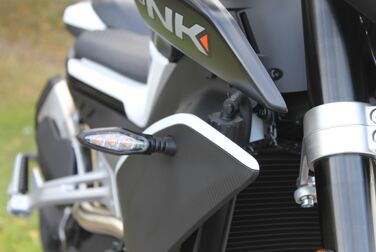 Exteriörbild på 2023 CFMOTO 800NK