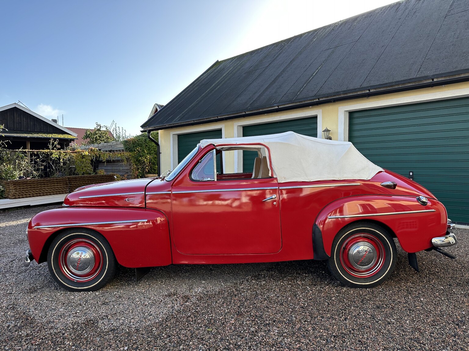 Exteriörbild på 1965 Volvo PV Cabriolet
